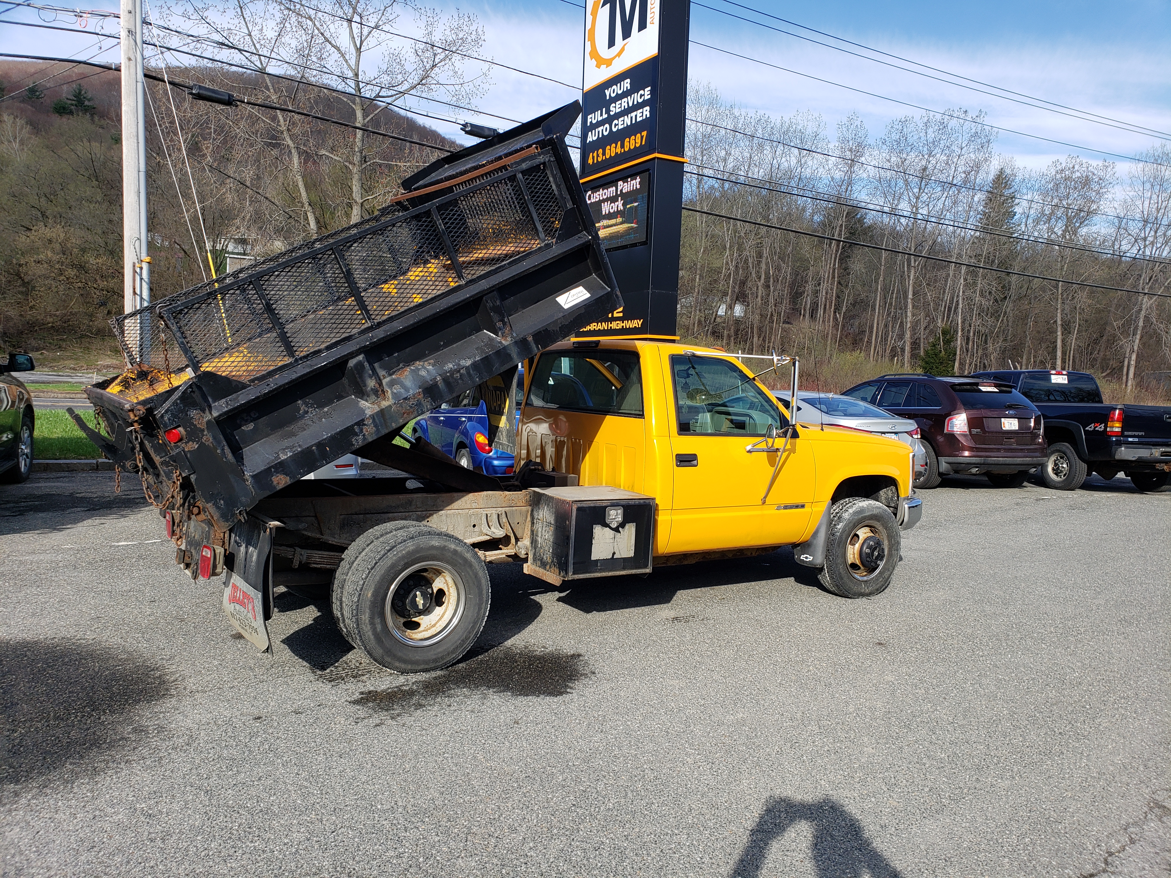 Click for price on this 1998 Chevrolet 3500